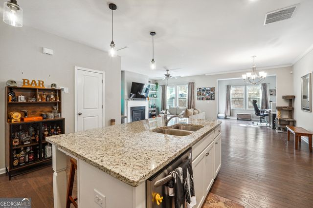 1616 Lansing Bluff Walk, Lawrenceville, GA 30043