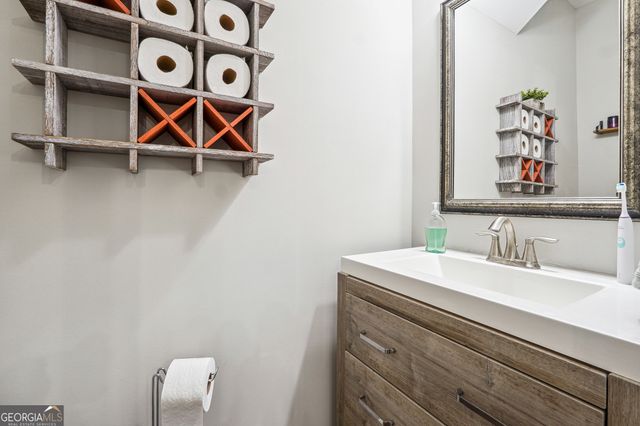 1616 Lansing Bluff Walk, Lawrenceville, GA 30043