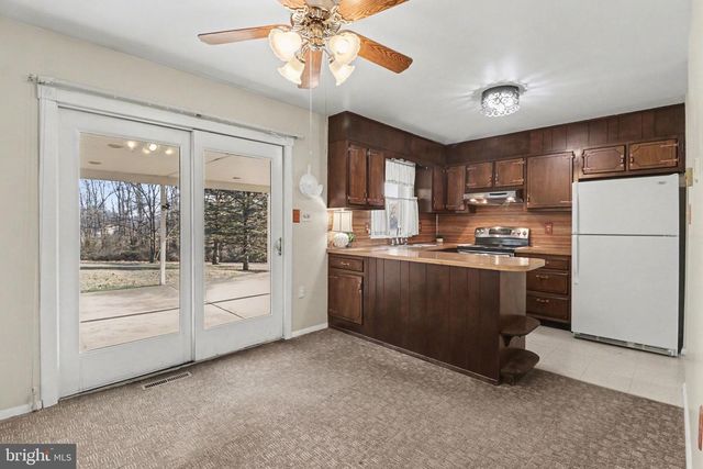 60 BLACKSNAKE RD, Duncannon, PA 17020