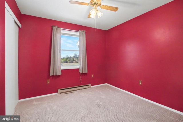 60 BLACKSNAKE RD, Duncannon, PA 17020