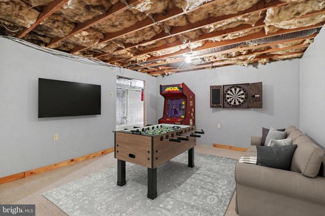 60 BLACKSNAKE RD, Duncannon, PA 17020