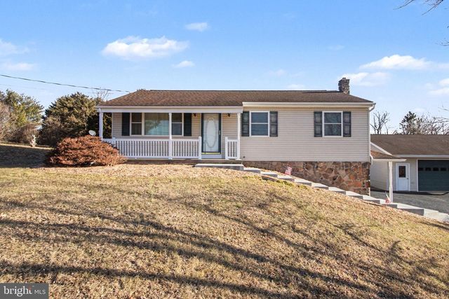 60 BLACKSNAKE RD, Duncannon, PA 17020