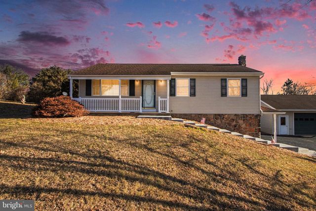 60 BLACKSNAKE RD, Duncannon, PA 17020