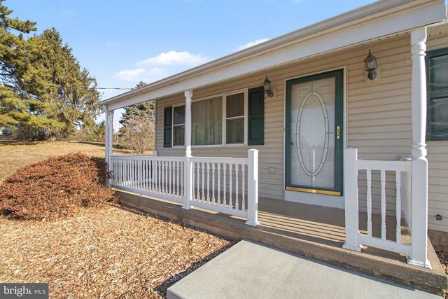 60 BLACKSNAKE RD, Duncannon, PA 17020