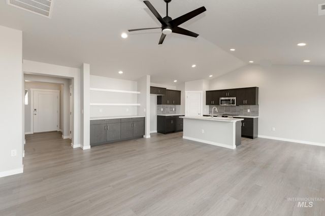 3290 S Maple Ranch Way, Nampa, ID 83686