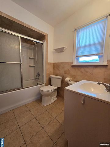 132 Maitland Avenue, Hawthorne, NJ 07506