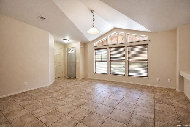 1075 Quail Run, Lytle, TX 78052