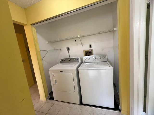 7649 Tahiti Lane 202, Lake Worth, FL 33467