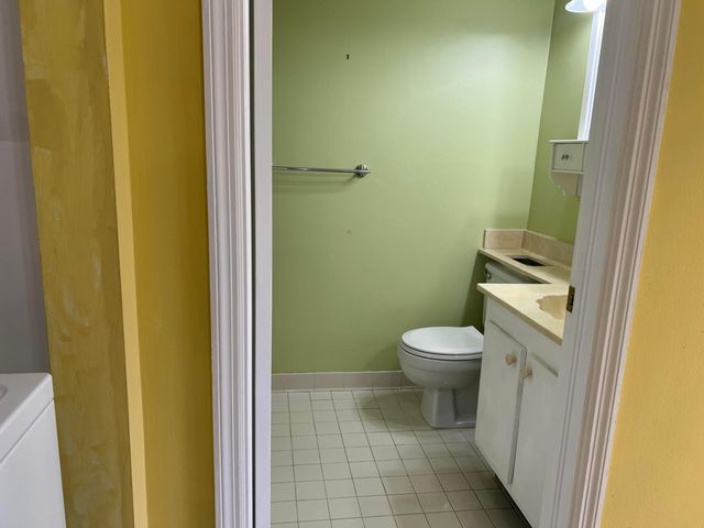 7649 Tahiti Lane 202, Lake Worth, FL 33467