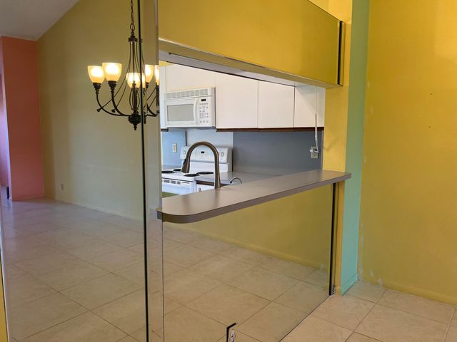 7649 Tahiti Lane 202, Lake Worth, FL 33467