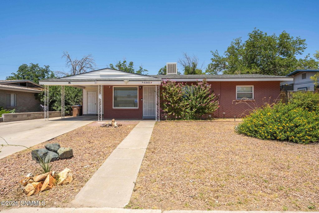 1345 Myrtle Avenue, Las Cruces, NM 88001