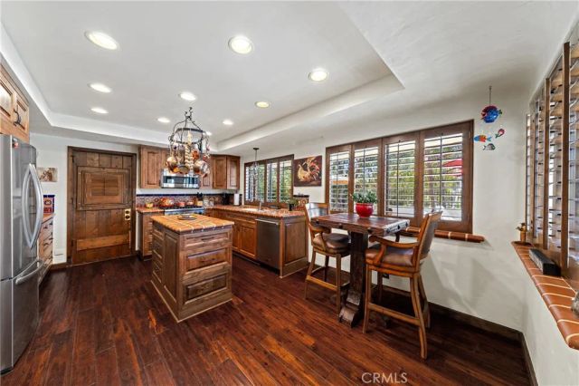 38200 De Portola, Temecula, CA 92592