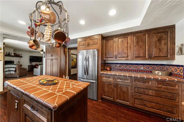 38200 De Portola, Temecula, CA 92592