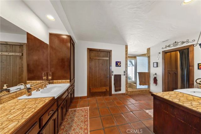 38200 De Portola, Temecula, CA 92592