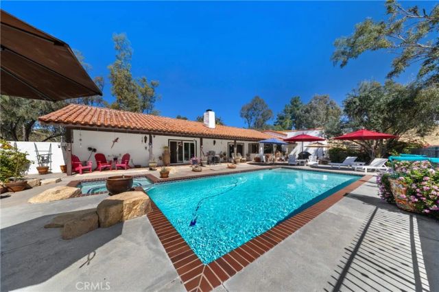 38200 De Portola, Temecula, CA 92592