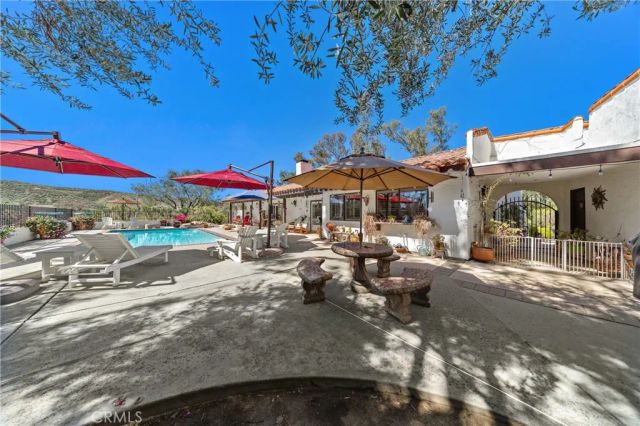 38200 De Portola, Temecula, CA 92592