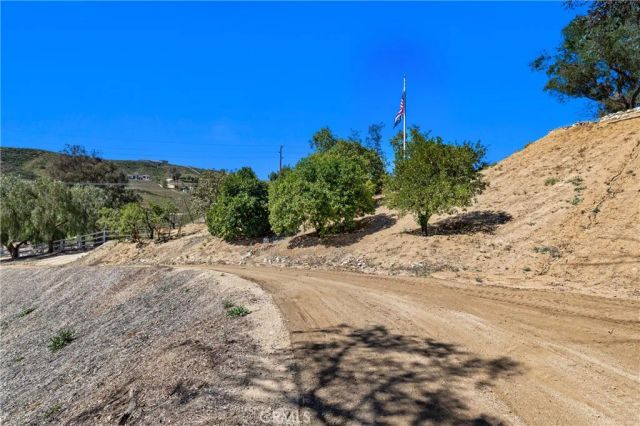 38200 De Portola, Temecula, CA 92592