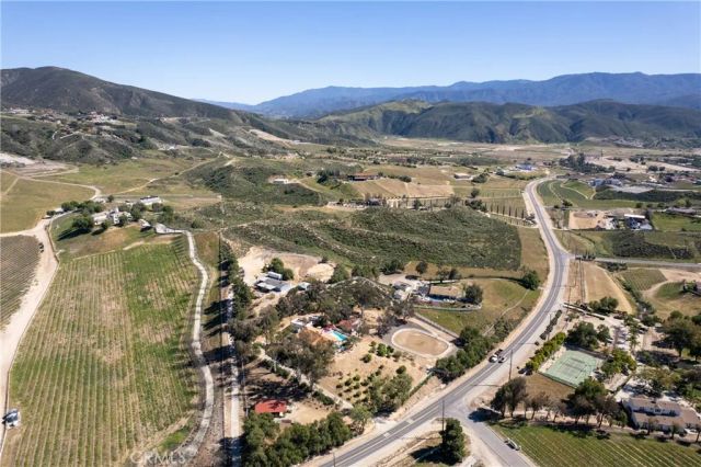 38200 De Portola, Temecula, CA 92592