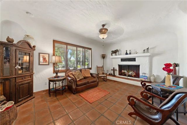 38200 De Portola, Temecula, CA 92592