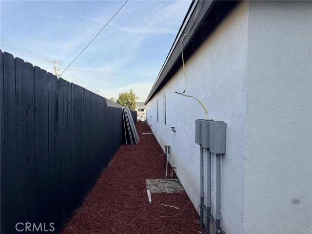 9307 S Budlong, Los Angeles, CA 90044