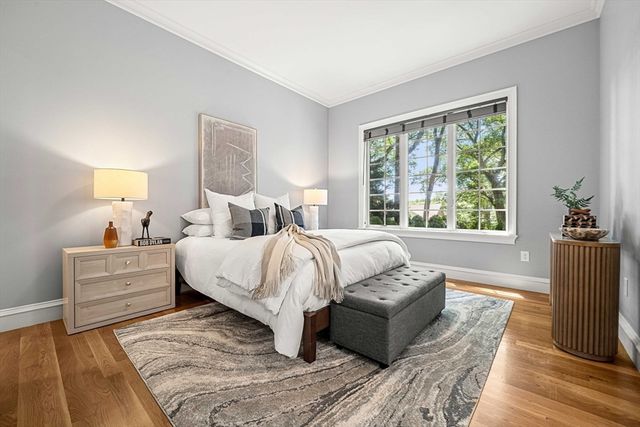 129 Rangeley Rd, Brookline, MA 02467