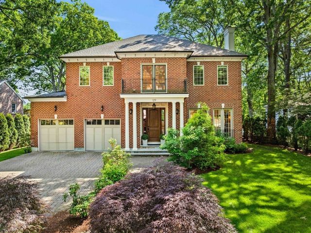 129 Rangeley Rd, Brookline, MA 02467