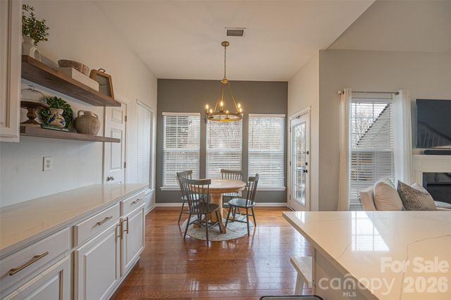 6016 Kirkwynd Commons Drive, Charlotte, NC 28278