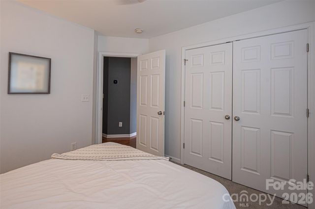 6016 Kirkwynd Commons Drive, Charlotte, NC 28278