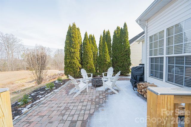 6016 Kirkwynd Commons Drive, Charlotte, NC 28278