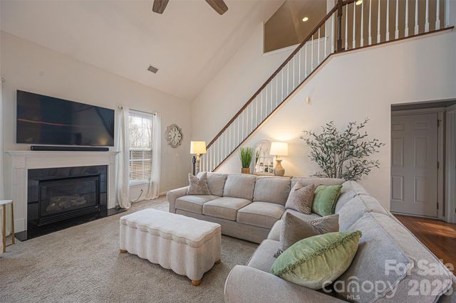 6016 Kirkwynd Commons Drive, Charlotte, NC 28278