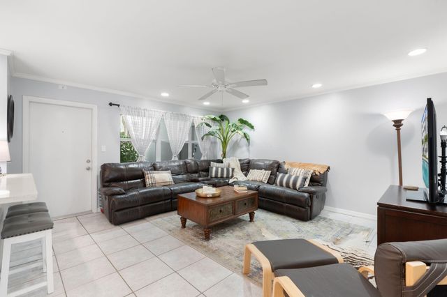 2870 NE 14th Street Causeway 102c, Pompano Beach, FL 33062