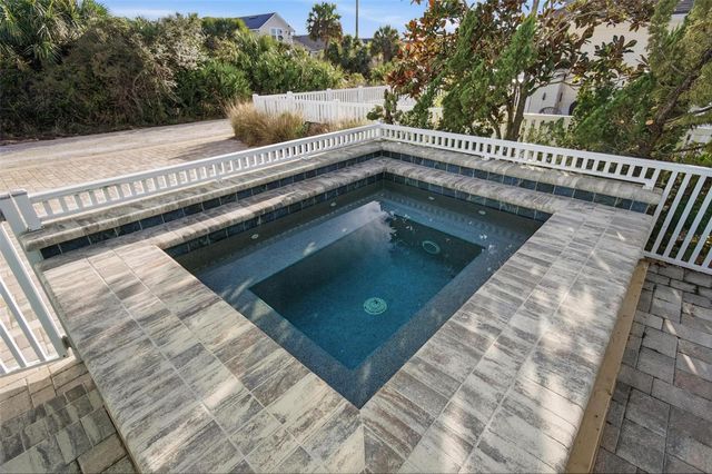 25 SANDY BEACH WAY, Palm Coast, FL 32137