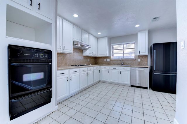 11434 High Bridge Court, Houston, TX 77065