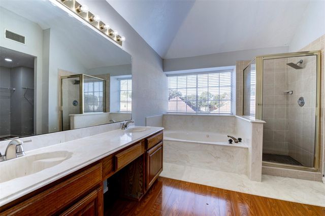 11434 High Bridge Court, Houston, TX 77065