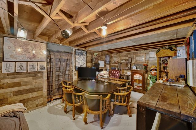 8219 Lista Lane, Des Moines, IA 50320