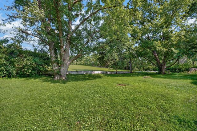 8219 Lista Lane, Des Moines, IA 50320
