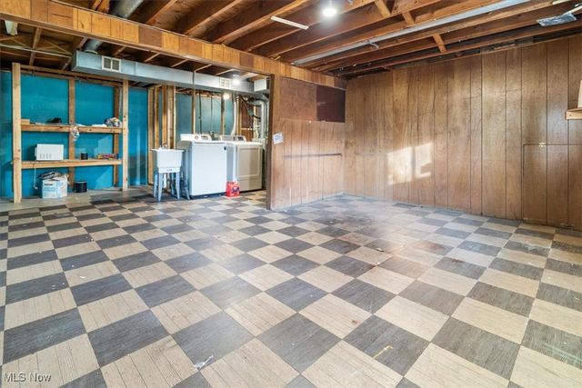 2255 Jackson Street, Lorain, OH 44052