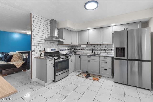 2255 Jackson Street, Lorain, OH 44052