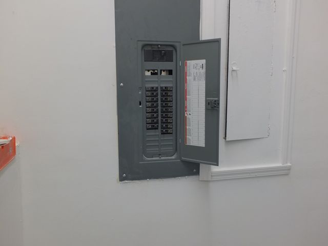 342 W 75th Street, Chicago, IL 60621