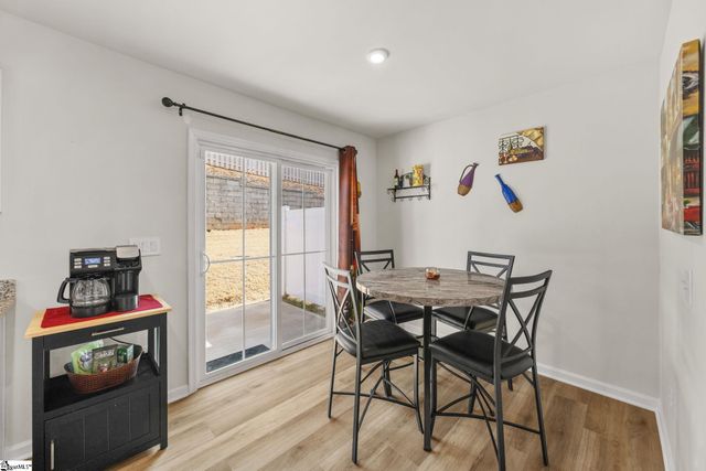 8 Tidworth Drive, Greer, SC 29651