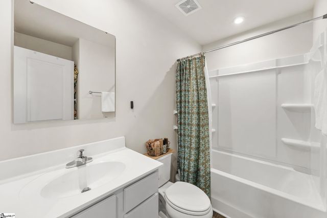 8 Tidworth Drive, Greer, SC 29651