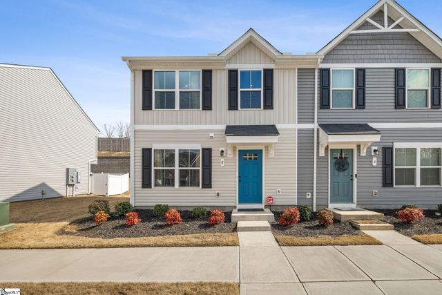 8 Tidworth Drive, Greer, SC 29651