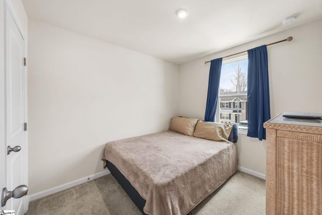 8 Tidworth Drive, Greer, SC 29651