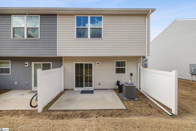 8 Tidworth Drive, Greer, SC 29651