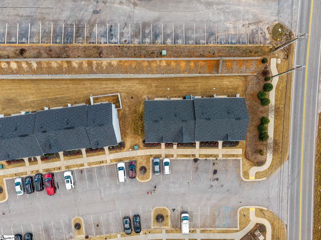 8 Tidworth Drive, Greer, SC 29651