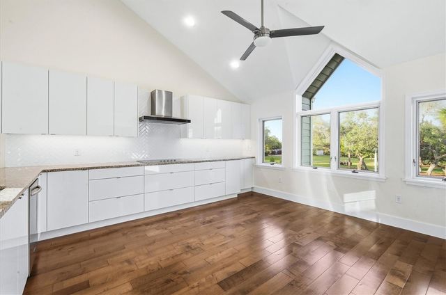 61 TIDY ISLAND BOULEVARD 61, Bradenton, FL 34210