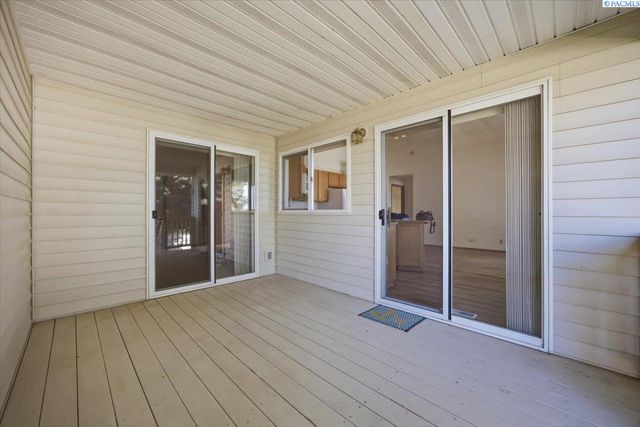 3527 S Huntington Lp., Kennewick, WA 99337