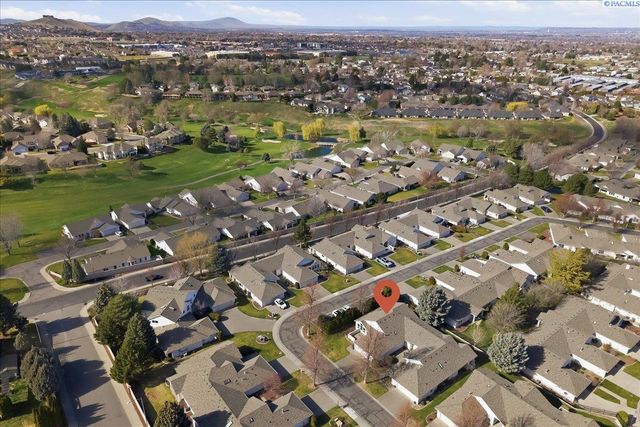 3527 S Huntington Lp., Kennewick, WA 99337