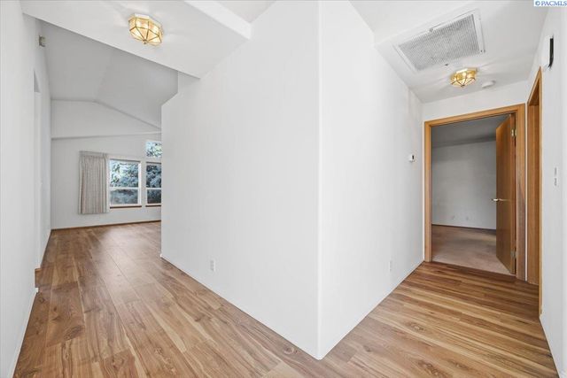 3527 S Huntington Lp., Kennewick, WA 99337