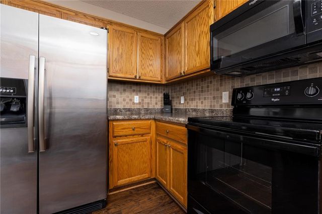 2118 Glenside Road, Kearney, MO 64060